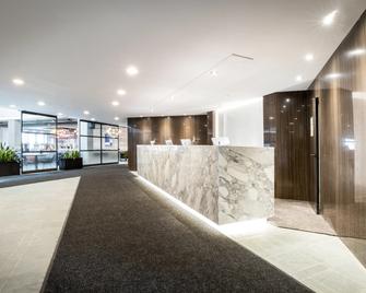 Hotel Manoir Saint Sauveur - Saint-Sauveur - Front desk