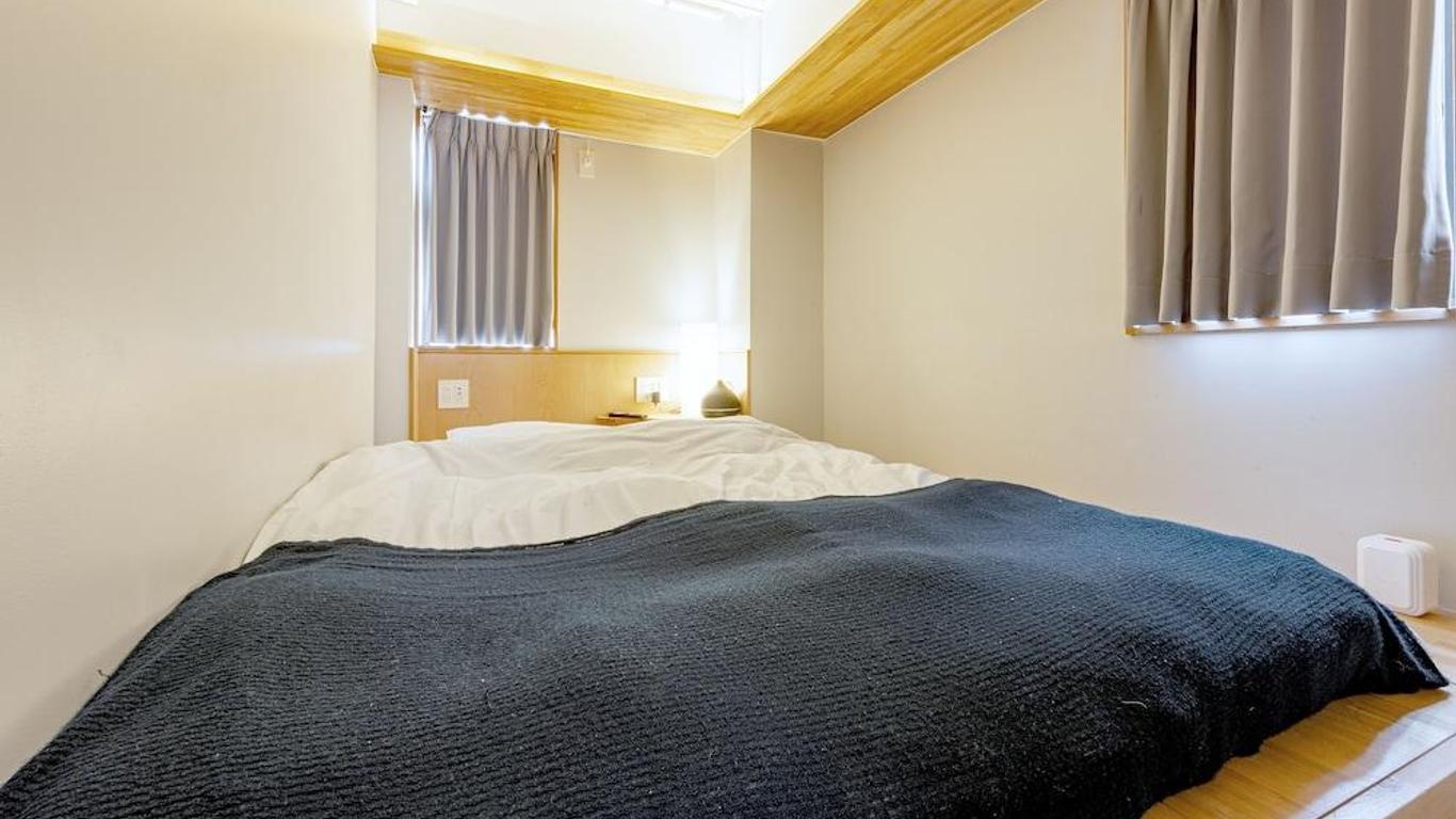 &and Hostel Asakusa