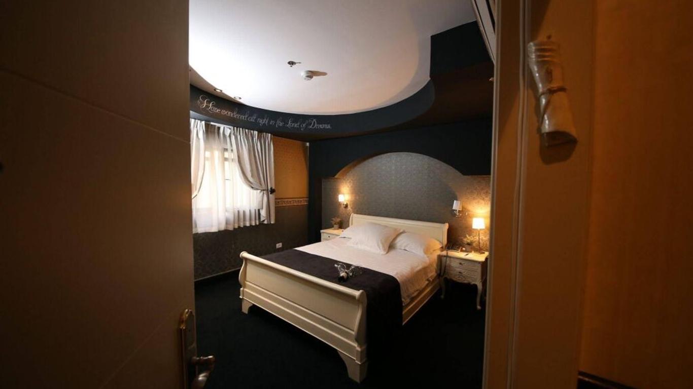 Villa Carmel Boutique Hotel