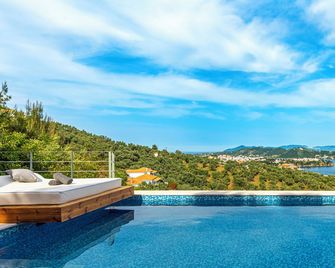 2b Luxurious Villa Io, With Private Pool - Kolios - Piscina