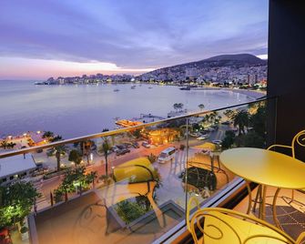 Hotel Saranda Butrinti Affiliated by Meliá - סאראנדה - מרפסת