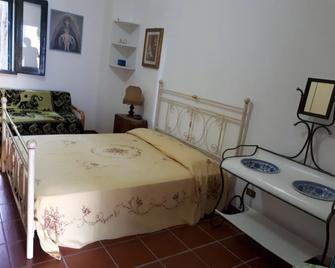 Villa Teseo - Alezio - Schlafzimmer