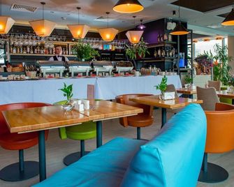 Garden Embassy Hotel - Moscow - Bar