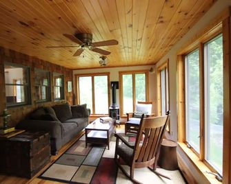 The Lingerlong Lodge - Williamsport - Σαλόνι