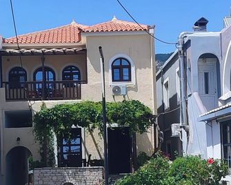 Smaragda Hotel - Marathokampos