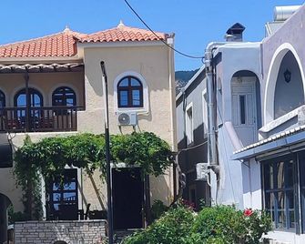Smaragda Hotel - Marathokampos