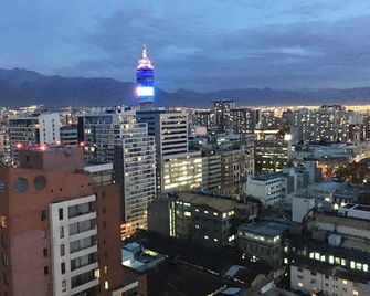 Moneda Express Apart - Santiago - Outdoor view