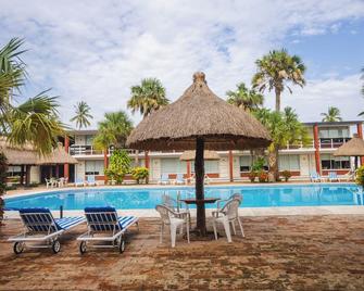 Hotel Plaza Palmas - Tuxpan - Zwembad