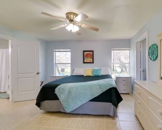 Cozy Bandera Cottage w/ Medina River Access! - Bandera - Bedroom