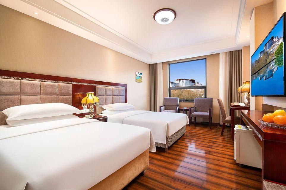 Verona International Hotel - Lhasa - Bedroom