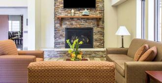 Quality Inn & Suites Vail Valley - Eagle - Lobby