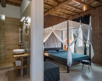 Le Boutique Luxury Rooms diffused in Historic Center - Fiumicino