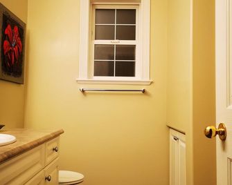 Eagle's House, Room #1 - Victoria