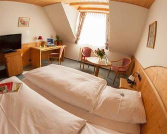Landhotel & Gaststuben Zum Hasen - Bad Saulgau - Schlafzimmer