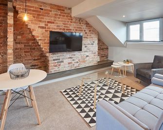 Host & Stay - North Marine House - Scarborough - Living room