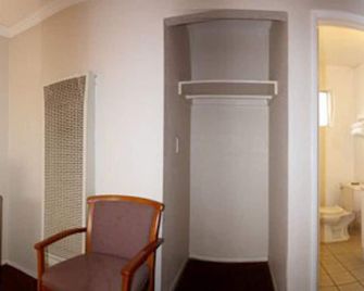 Sunset Inn And Suites - West Sacramento - Servicio de la habitación