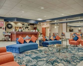 Evergreen Inn and Suites - Monroe - Lobby