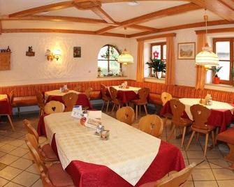 Landgasthof Spitzerwirt - Sankt Georgen im Attergau - Ресторан
