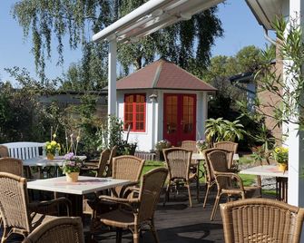Hotel Landhaus Dierkow - רוסטוק - פטיו