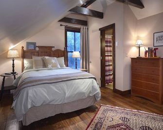 Margeaux`s Cottage / Cutest Cabin In Cb! Only 1 Blk Off Elk - Crested Butte - Bedroom