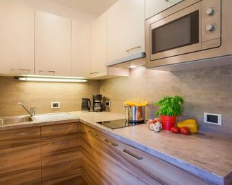 New Residence Schnatzhof Schlanders - Silandro - Kitchen