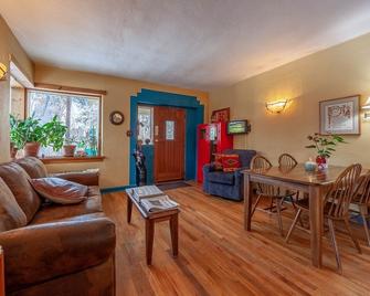 Dreamcatcher Bed and Breakfast - Taos - Ресторан