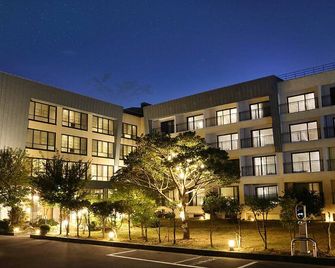 Illeinn Hotel - Seogwipo - Edificio