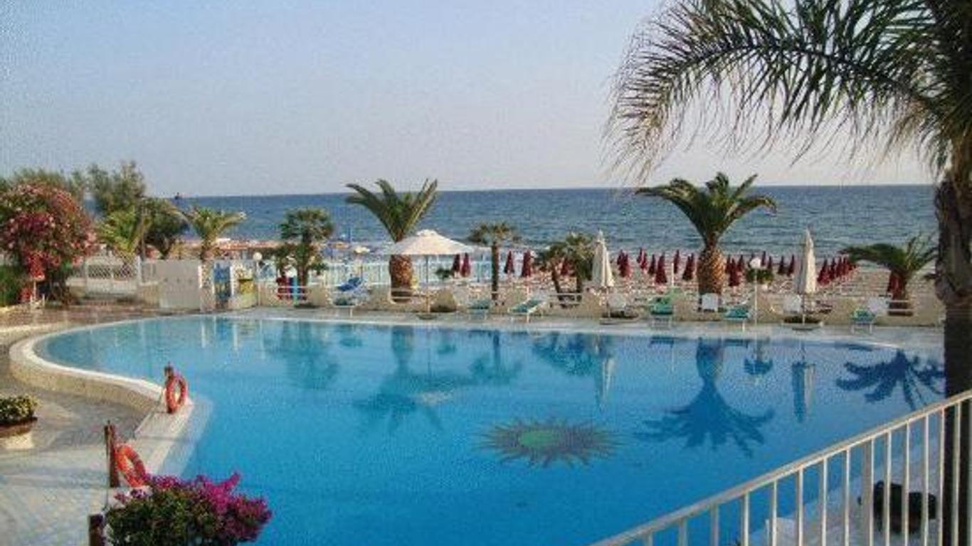 Grand Hotel La Playa