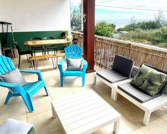 3 Bassins Village, Grande Terrasse, Piscine et vue mer - Les Trois-Bassins - Balcón
