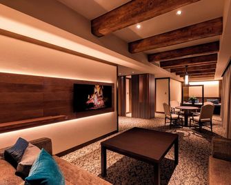 Hakuba Tokyu Hotel - Hakuba - Wohnzimmer
