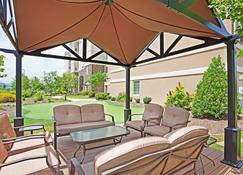 King Suite. Free Breakfast. Pool & Gym. Close To The University Of Tennessee Arboretum! - Oak Ridge - Patio