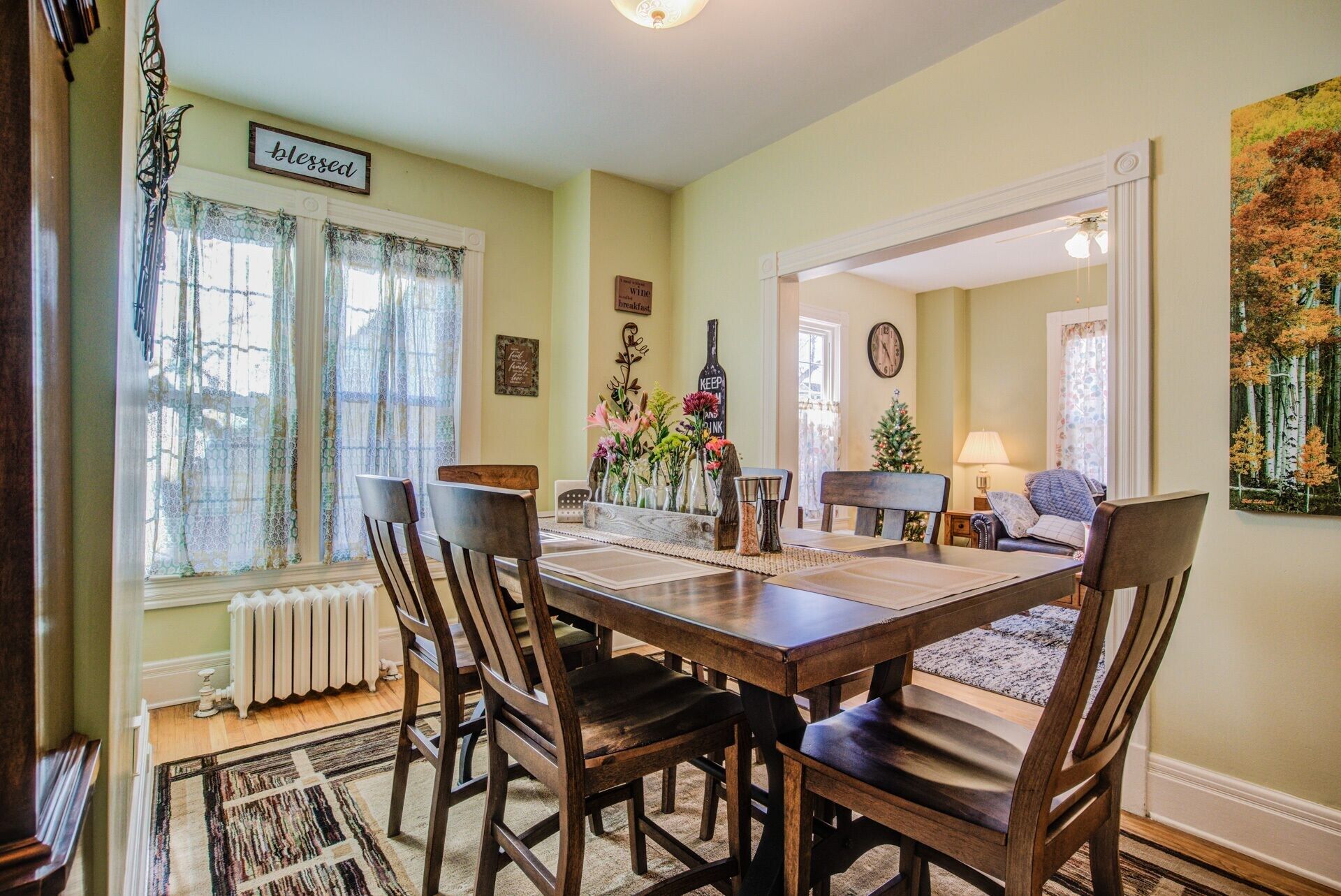 5 بد داون تاون فيكتوريان تشارمهوت توب، فايربيت - كولورادو سبرينغز - غرفة طعام