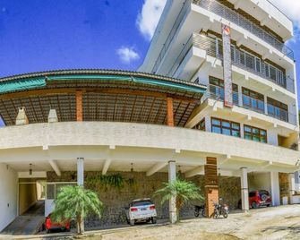 Hospedaria Vitória Mar - אובטובה - בניין