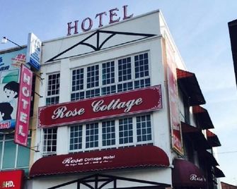 Rose Cottage Hotel Taman Nusa Bestari 2 - Johor Bahru - Building