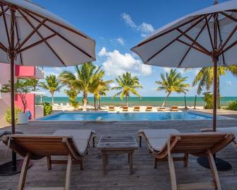 The Ellysian Boutique Hotel - Placencia - Pool