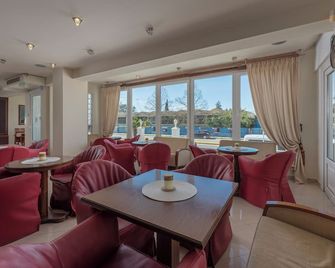 Filippos Hotel - Nea Moudania - Restaurant