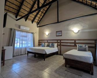 Mopani Lodge Victoria Falls - Victoria Falls - Bedroom