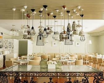 M'AR De AR Muralhas - Evora - Restaurant