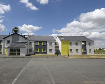 B&B HOTEL Bourges (2) - Bourges - Edificio