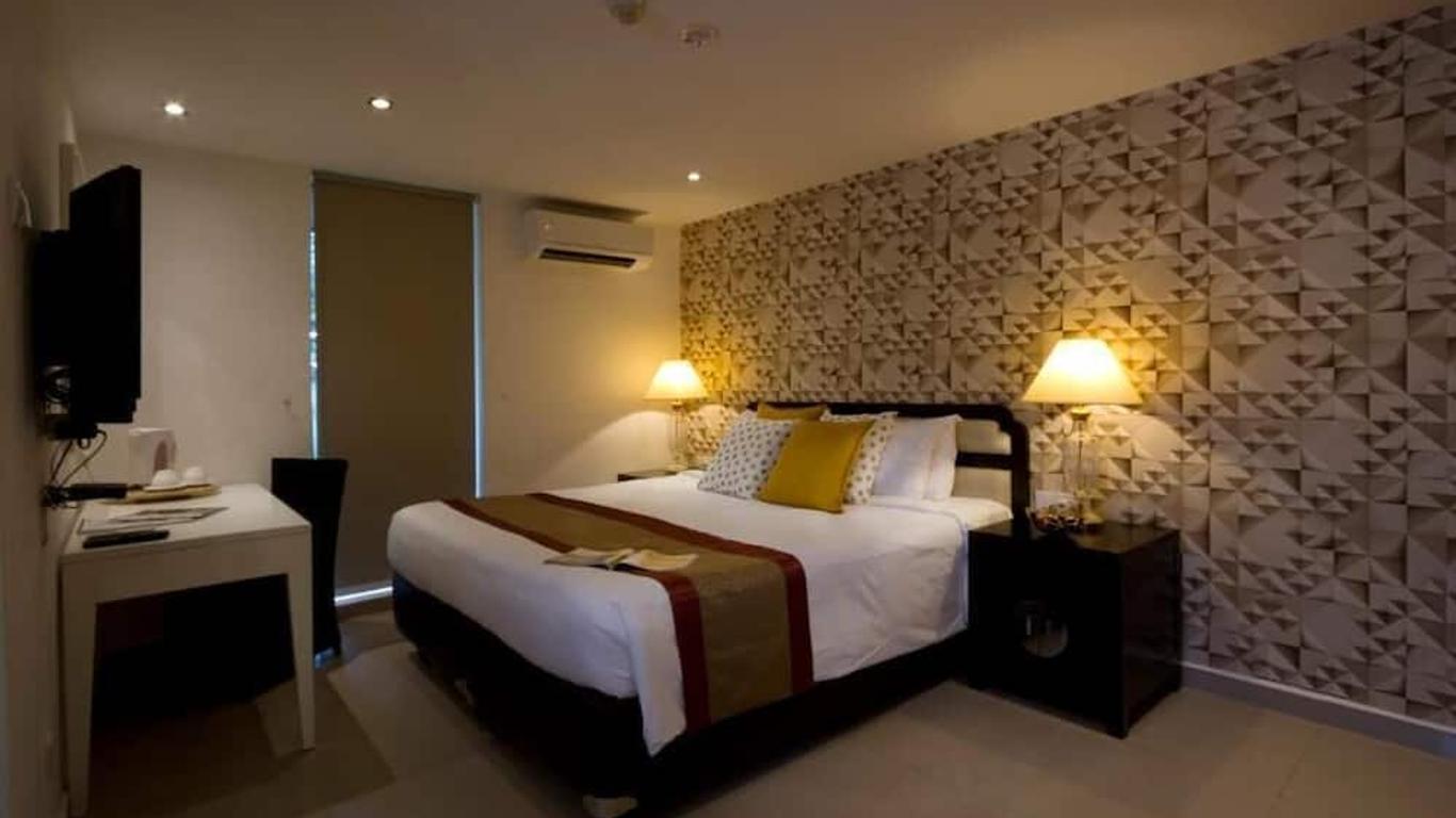 Gallop Hill Top Resort