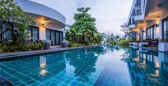 Ren Resort - Ciudad de Sihanoukville - Alberca