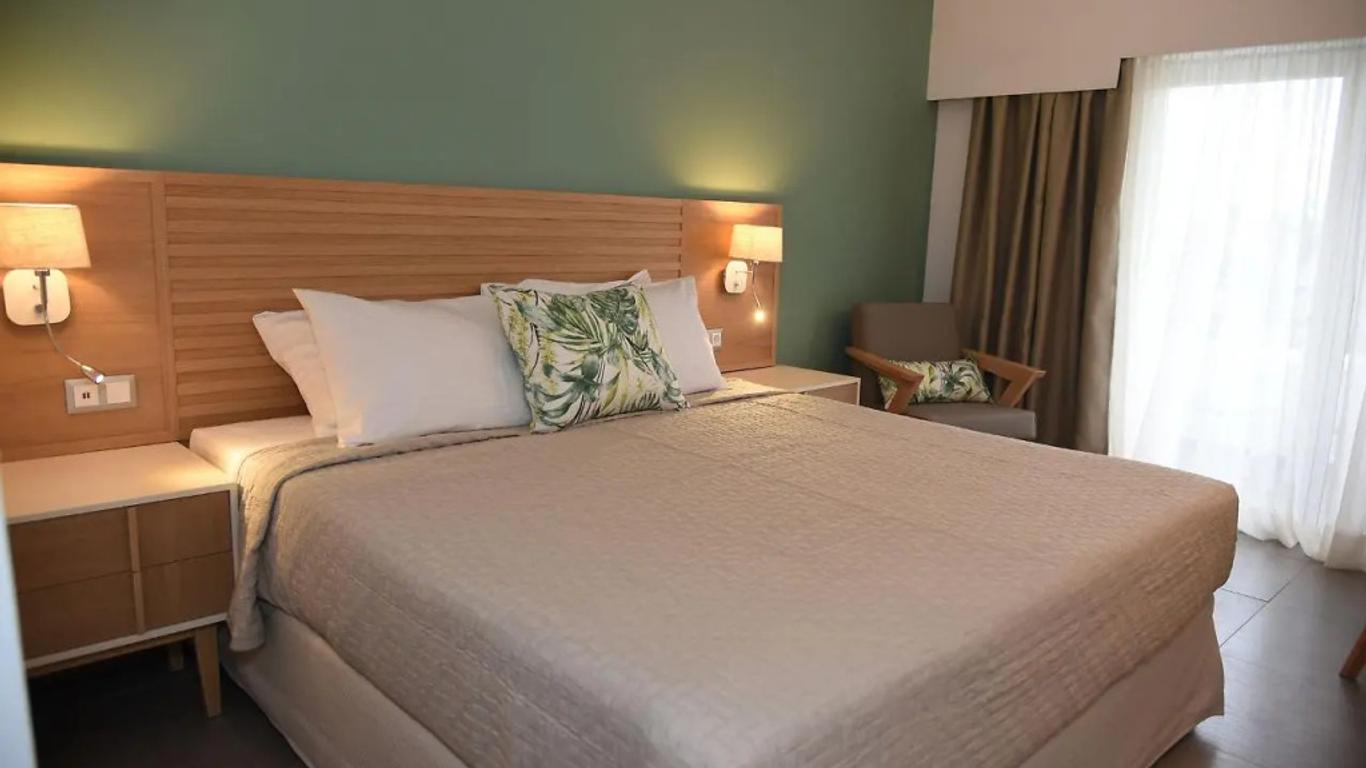 Palm Beach Hotel - Adults only