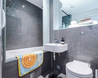 Central Mcr 2br 2ba, Parking, Wifi, Full Kitchen - Manchester