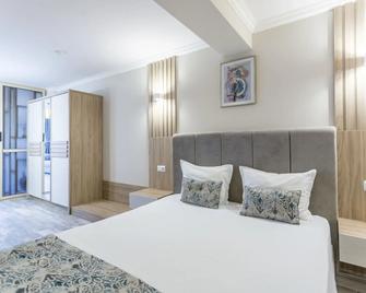 سيلينا بيتش هوتل - سوزوبول - غرفة نوم