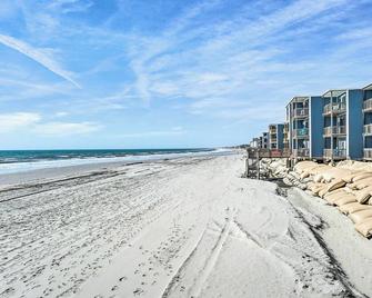 North Topsail Condo - Steps to Beach! - North Topsail Beach - Beach