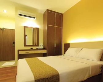 Seasons View Hotel - Kuantan - Bedroom