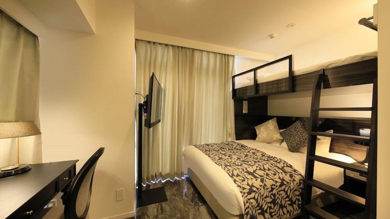 Centurion Hotel Residential Cabin Tower