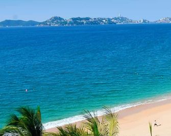 Hotel Hacienda Maria Eugenia Acapulco - Acapulco - Bãi biển