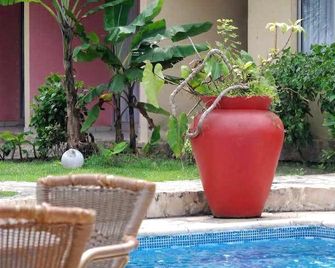 Residence Saint-Jacques Bord de Mer - Pointe-Noire (República del Congo) - Piscina