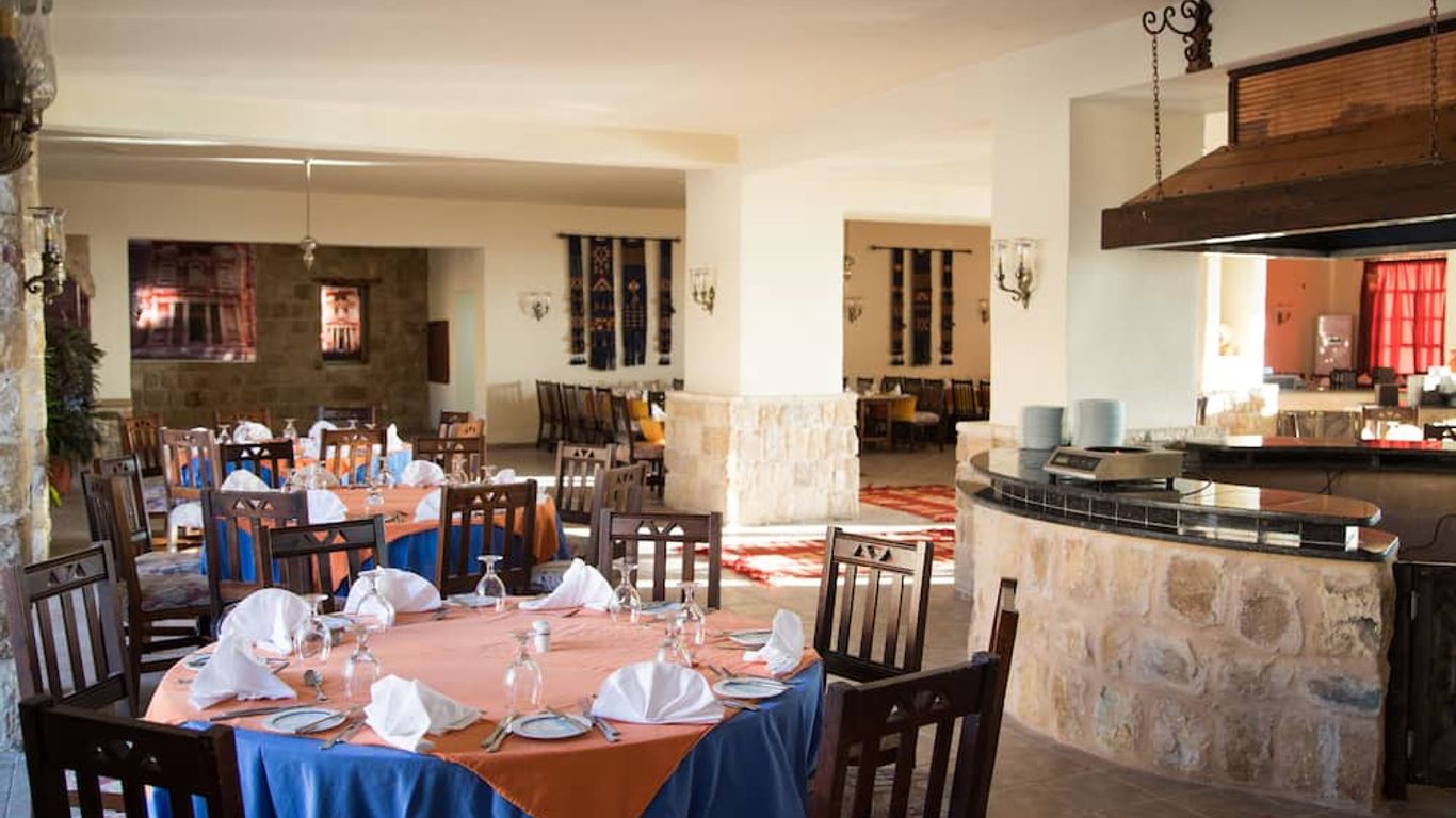 فندق ومنتجع القرية القديمة